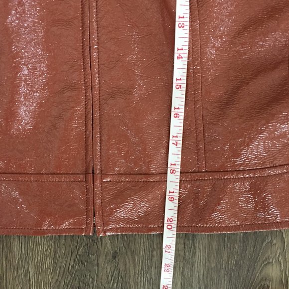 Aritzia Wilfred Tempest Cropped Vinyl Jacket Brown - Picture 14 of 14